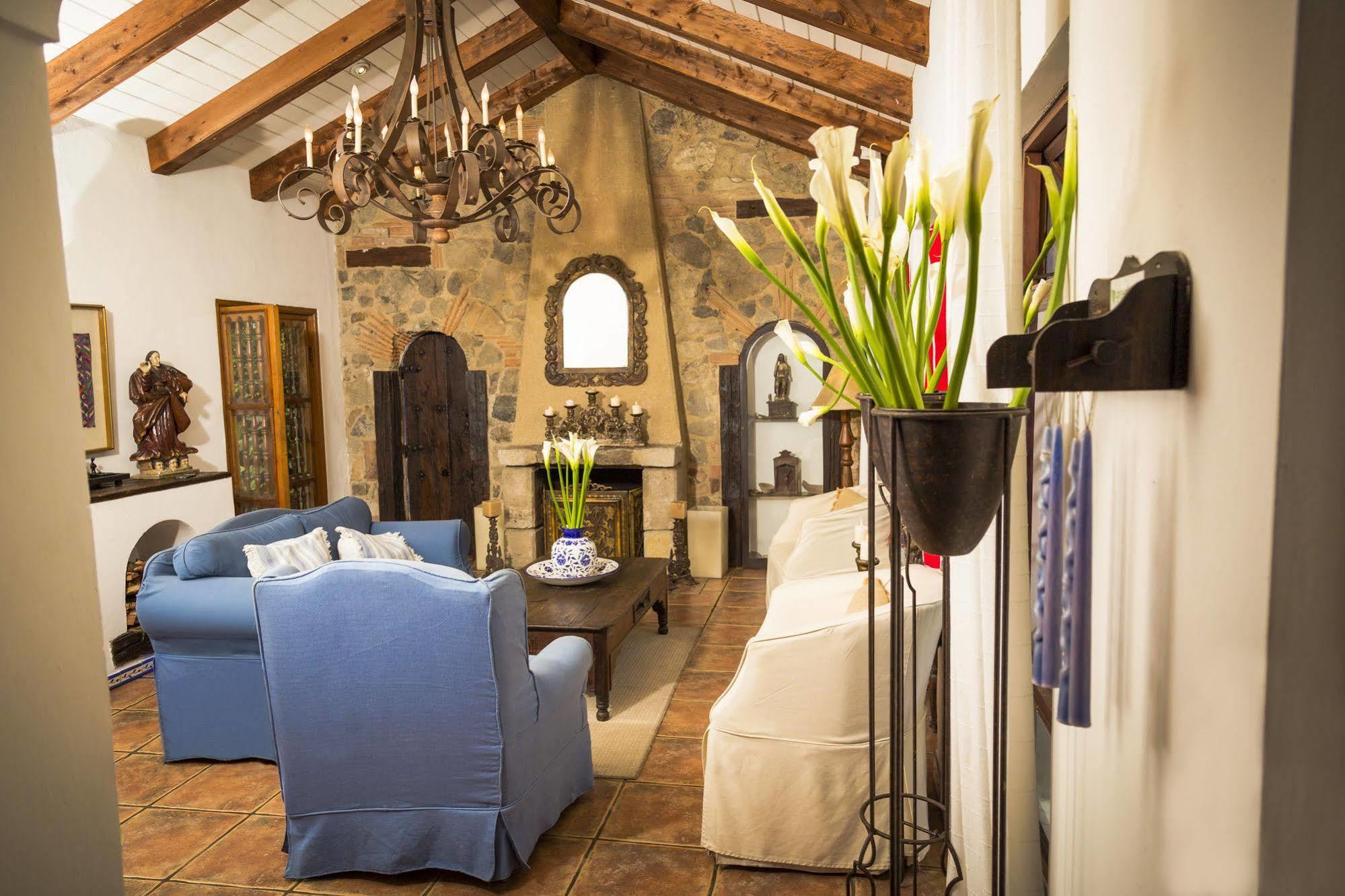 Casa Encantada By Porta Hotels Antigua Εξωτερικό φωτογραφία